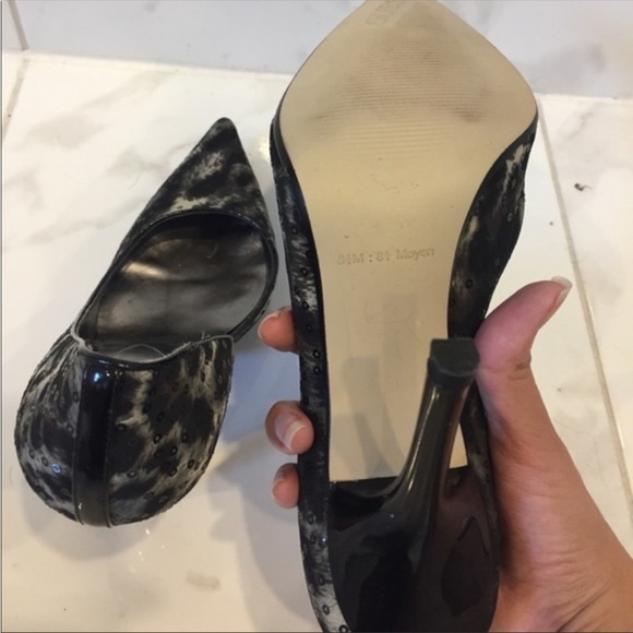 Guess Leopard Print Heels - Picture 7 of 7